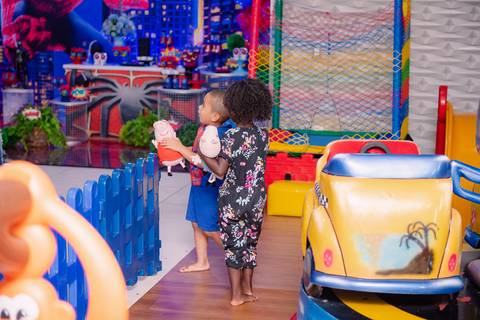 Smash the cake volta redonda barra mansa Fotografia Fotografo Festa Infantil 1 ano 1 aninho mamae papai ensaio aniversario  caramelada festa salao'