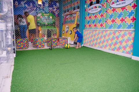 Smash the cake volta redonda barra mansa Fotografia Fotografo Festa Infantil 1 ano 1 aninho mamae papai ensaio aniversario  caramelada festa salao'