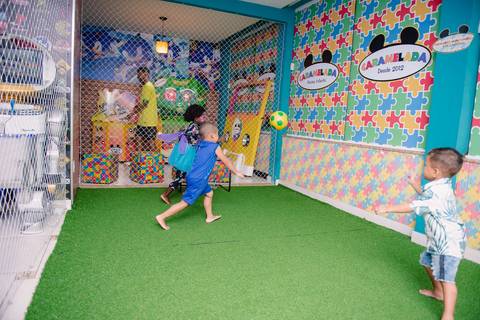 Smash the cake volta redonda barra mansa Fotografia Fotografo Festa Infantil 1 ano 1 aninho mamae papai ensaio aniversario  caramelada festa salao'