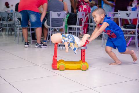 Smash the cake volta redonda barra mansa Fotografia Fotografo Festa Infantil 1 ano 1 aninho mamae papai ensaio aniversario  caramelada festa salao'