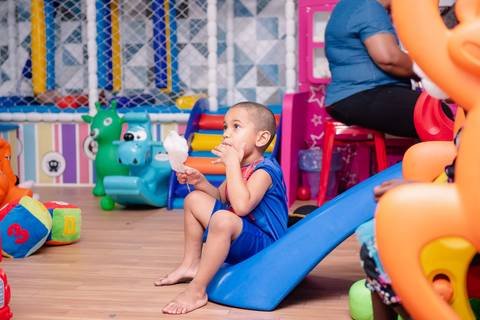 Smash the cake volta redonda barra mansa Fotografia Fotografo Festa Infantil 1 ano 1 aninho mamae papai ensaio aniversario  caramelada festa salao'