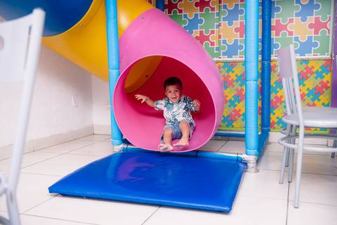 Smash the cake volta redonda barra mansa Fotografia Fotografo Festa Infantil 1 ano 1 aninho mamae papai ensaio aniversario  caramelada festa salao'