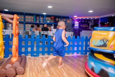 Smash the cake volta redonda barra mansa Fotografia Fotografo Festa Infantil 1 ano 1 aninho mamae papai ensaio aniversario  caramelada festa salaoSmash the cake volta redonda barra mansa Fotografia Fotografo Festa Infantil 1 ano 1 aninho mamae papai ensai'