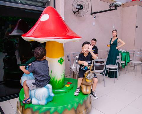 Smash the cake volta redonda barra mansa Fotografia Fotografo Festa Infantil 1 ano 1 aninho mamae papai ensaio aniversario  tictac festa salao'