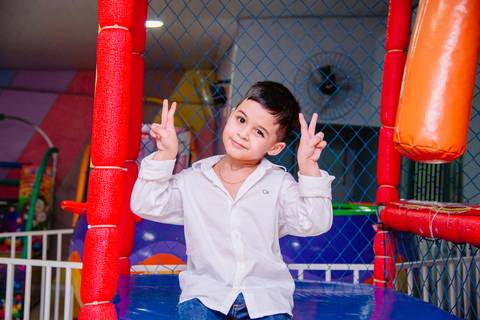 Smash the cake volta redonda barra mansa Fotografia Fotografo Festa Infantil 1 ano 1 aninho mamae papai ensaio aniversario  tictac festa salao'