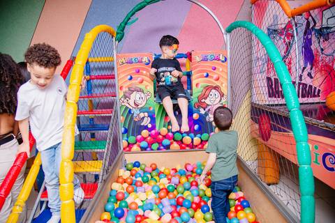 Smash the cake volta redonda barra mansa Fotografia Fotografo Festa Infantil 1 ano 1 aninho mamae papai ensaio aniversario  tictac festa salao'