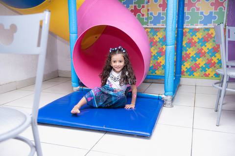 Smash the cake volta redonda barra mansa Fotografia Fotografo Festa Infantil 1 ano 1 aninho mamae papai ensaio aniversario  caramelada festa salao'