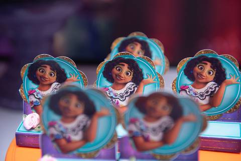 Smash the cake volta redonda barra mansa Fotografia Fotografo Festa Infantil 1 ano 1 aninho mamae papai ensaio aniversario  caramelada festa salao'