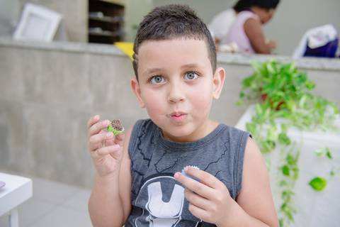Smash the cake volta redonda barra mansa Fotografia Fotografo Festa Infantil 1 ano 1 aninho mamae papai ensaio aniversario  ensaio Igreja Matriz de São Sebastião festa salao'