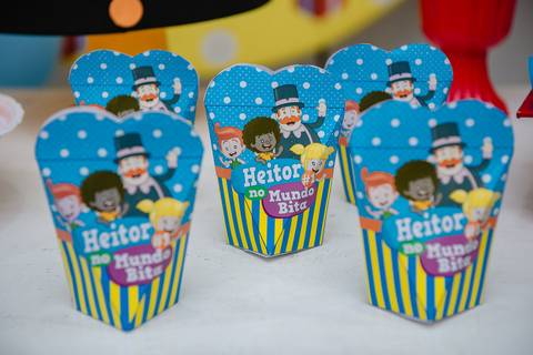 Smash the cake volta redonda barra mansa Fotografia Fotografo Festa Infantil 1 ano 1 aninho mamae papai ensaio aniversario  salao balao magico volta redonda festa salao'