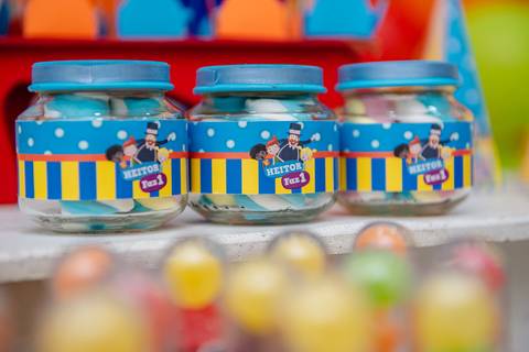 Smash the cake volta redonda barra mansa Fotografia Fotografo Festa Infantil 1 ano 1 aninho mamae papai ensaio aniversario  salao balao magico volta redonda festa salao'