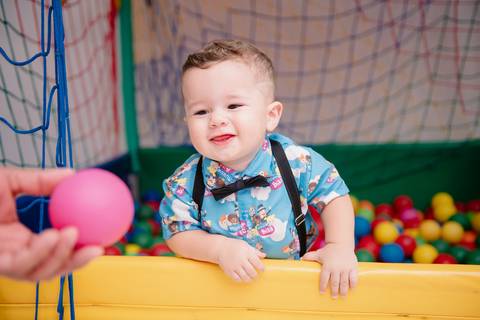 Smash the cake volta redonda barra mansa Fotografia Fotografo Festa Infantil 1 ano 1 aninho mamae papai ensaio aniversario  salao balao magico volta redonda festa salao'