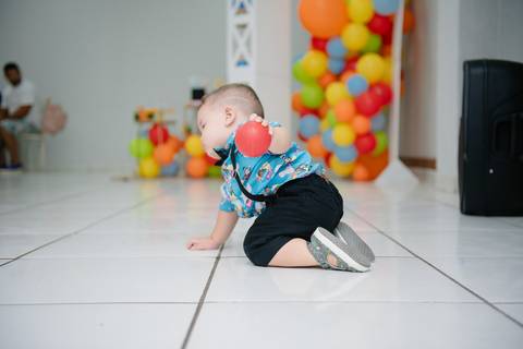 Smash the cake volta redonda barra mansa Fotografia Fotografo Festa Infantil 1 ano 1 aninho mamae papai ensaio aniversario  salao balao magico volta redonda festa salao'