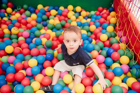 Smash the cake volta redonda barra mansa Fotografia Fotografo Festa Infantil 1 ano 1 aninho mamae papai ensaio aniversario  salao balao magico volta redonda festa salao'