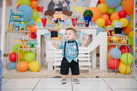 Smash the cake volta redonda barra mansa Fotografia Fotografo Festa Infantil 1 ano 1 aninho mamae papai ensaio aniversario  salao balao magico volta redonda festa salao'