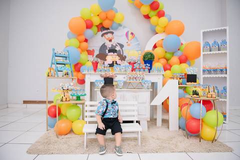 Smash the cake volta redonda barra mansa Fotografia Fotografo Festa Infantil 1 ano 1 aninho mamae papai ensaio aniversario  salao balao magico volta redonda festa salao'