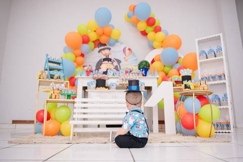 Smash the cake volta redonda barra mansa Fotografia Fotografo Festa Infantil 1 ano 1 aninho mamae papai ensaio aniversario  salao balao magico volta redonda festa salao'