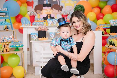 Smash the cake volta redonda barra mansa Fotografia Fotografo Festa Infantil 1 ano 1 aninho mamae papai ensaio aniversario  salao balao magico volta redonda festa salao'