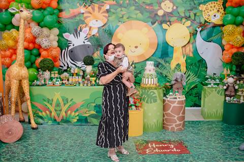 Smash the cake volta redonda barra mansa Fotografia Fotografo Festa Infantil 1 ano 1 aninho mamae papai ensaio aniversario  tictac festa salao, safari, leao, rio de janeiro'