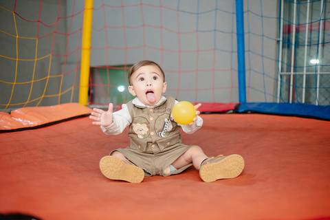 Smash the cake volta redonda barra mansa Fotografia Fotografo Festa Infantil 1 ano 1 aninho mamae papai ensaio aniversario  tictac festa salao, safari, leao, rio de janeiro'