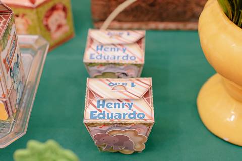 Smash the cake volta redonda barra mansa Fotografia Fotografo Festa Infantil 1 ano 1 aninho mamae papai ensaio aniversario  tictac festa salao, safari, leao, rio de janeiro'