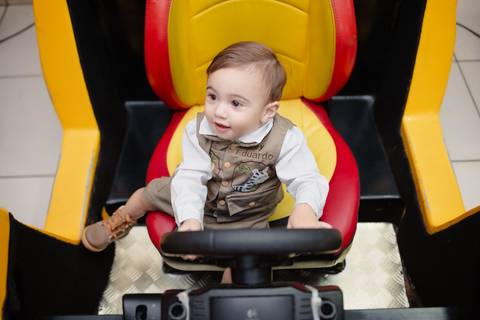 Smash the cake volta redonda barra mansa Fotografia Fotografo Festa Infantil 1 ano 1 aninho mamae papai ensaio aniversario  tictac festa salao, safari, leao, rio de janeiro'