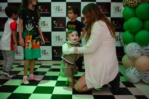 Smash the cake volta redonda barra mansa Fotografia Fotografo Festa Infantil 1 ano 1 aninho mamae papai ensaio aniversario  tictac festa salao, safari, leao, rio de janeiro'
