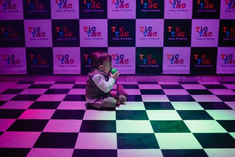 Smash the cake volta redonda barra mansa Fotografia Fotografo Festa Infantil 1 ano 1 aninho mamae papai ensaio aniversario  tictac festa salao, safari, leao, rio de janeiro'