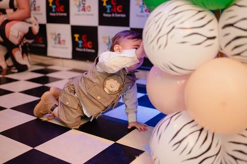 Smash the cake volta redonda barra mansa Fotografia Fotografo Festa Infantil 1 ano 1 aninho mamae papai ensaio aniversario  tictac festa salao, safari, leao, rio de janeiro'