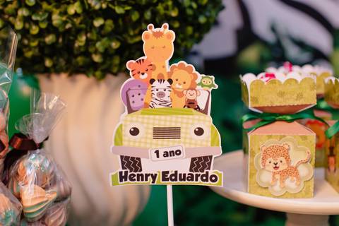 Smash the cake volta redonda barra mansa Fotografia Fotografo Festa Infantil 1 ano 1 aninho mamae papai ensaio aniversario  tictac festa salao, safari, leao, rio de janeiro'