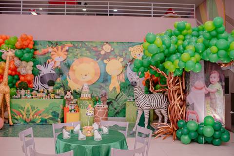 Smash the cake volta redonda barra mansa Fotografia Fotografo Festa Infantil 1 ano 1 aninho mamae papai ensaio aniversario  tictac festa salao, safari, leao, rio de janeiro'