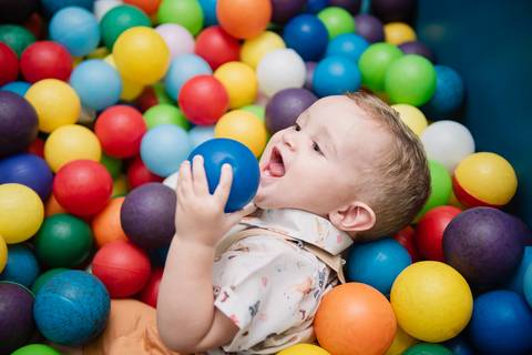 Smash the cake volta redonda barra mansa Fotografia Fotografo Festa Infantil 1 ano 1 aninho mamae papai ensaio aniversario  pula pula kids festa salao, safari, leao, rio de janeiro'