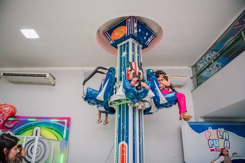 Smash the cake volta redonda barra mansa Fotografia Fotografo Festa Infantil 1 ano 1 aninho mamae papai ensaio aniversario  pula pula kids festa salao, safari, leao, rio de janeiro'