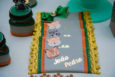 Smash the cake volta redonda barra mansa Fotografia Fotografo Festa Infantil 1 ano 1 aninho mamae papai ensaio aniversario  pula pula kids festa salao, safari, leao, rio de janeiro'