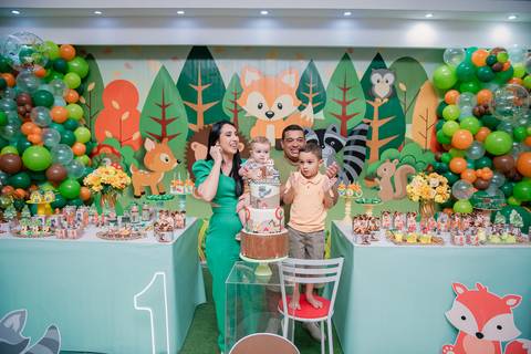 Smash the cake volta redonda barra mansa Fotografia Fotografo Festa Infantil 1 ano 1 aninho mamae papai ensaio aniversario  pula pula kids festa salao, safari, leao, rio de janeiro'