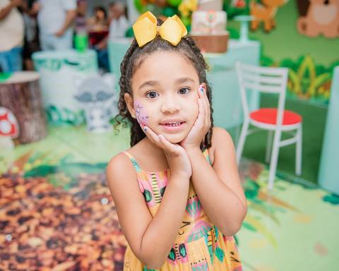 Smash the cake volta redonda barra mansa Fotografia Fotografo Festa Infantil 1 ano 1 aninho mamae papai ensaio aniversario  pula pula kids festa salao, safari, leao, rio de janeiro'