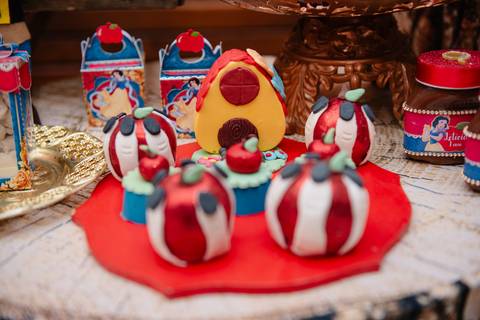 Smash the cake volta redonda barra mansa Fotografia Fotografo Festa Infantil 1 ano 1 aninho mamae papai ensaio aniversario  tictac festa salao, branca de neve, rio de janeiro, Volta Redonda'