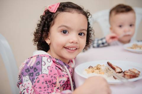 Smash the cake volta redonda barra mansa Fotografia Fotografo Festa Infantil 1 ano 1 aninho mamae papai ensaio aniversario  festa salão, cavalo, fazenda, boi, vaca rio de janeiro'
