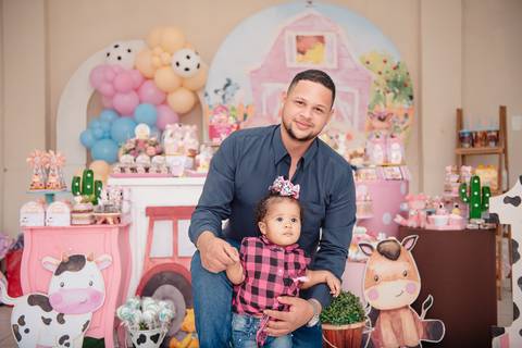 Smash the cake volta redonda barra mansa Fotografia Fotografo Festa Infantil 1 ano 1 aninho mamae papai ensaio aniversario  festa salão, cavalo, fazenda, boi, vaca rio de janeiro'