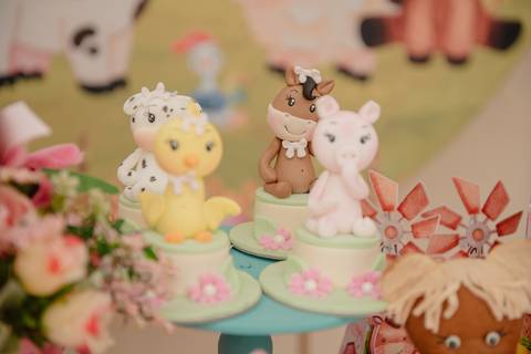 Smash the cake volta redonda barra mansa Fotografia Fotografo Festa Infantil 1 ano 1 aninho mamae papai ensaio aniversario  festa salão, cavalo, fazenda, boi, vaca rio de janeiro'