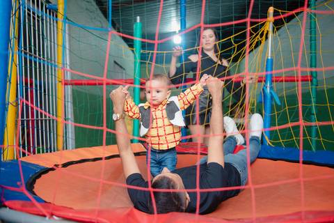 Smash the cake volta redonda barra mansa Fotografia Fotografo Festa Infantil 1 ano 1 aninho mamae papai ensaio aniversario  tictac festa salao, cavalo, toy story, filme, roca, '