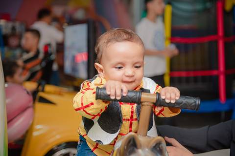 Smash the cake volta redonda barra mansa Fotografia Fotografo Festa Infantil 1 ano 1 aninho mamae papai ensaio aniversario  tictac festa salao, cavalo, toy story, filme, roca, '