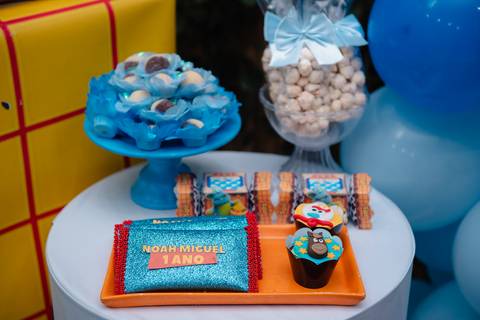 Smash the cake volta redonda barra mansa Fotografia Fotografo Festa Infantil 1 ano 1 aninho mamae papai ensaio aniversario  tictac festa salao, cavalo, toy story, filme, roca, '