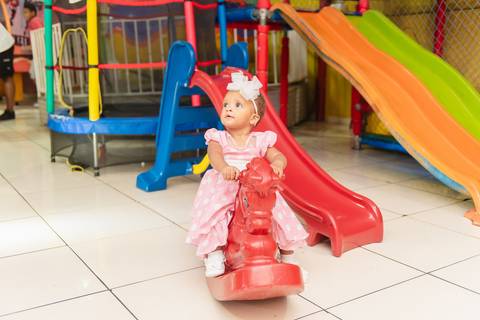Smash the cake volta redonda barra mansa Fotografia Fotografo Festa Infantil 1 ano 1 aninho mamae papai ensaio aniversario  tictac festa salao, bolo fofo'