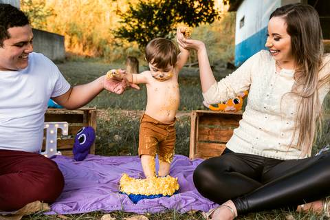 Smash the cake Theo 1 Ano Ensaio Realizado Bairro Colonia Barra Mansa - RJ'