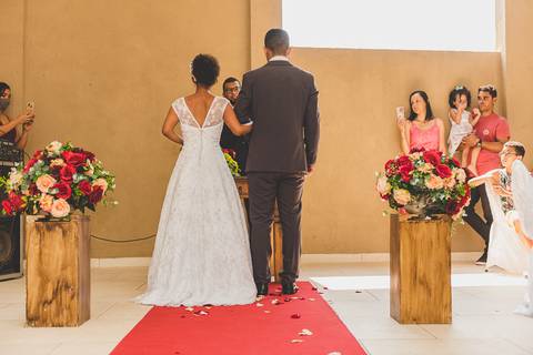 Casamento e  Realizado Cartório Civil  Barra Mansa - RJ   Raiane e Juliano'