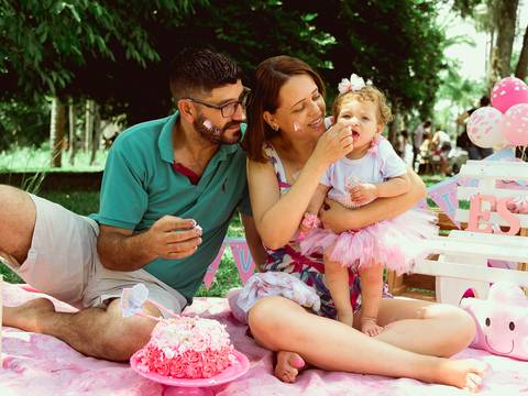 Smash The Cake Esther 1 Ano Ensaio Fotográfico Realizado Hotel Bela Vista VoltaRedonda - RJ'