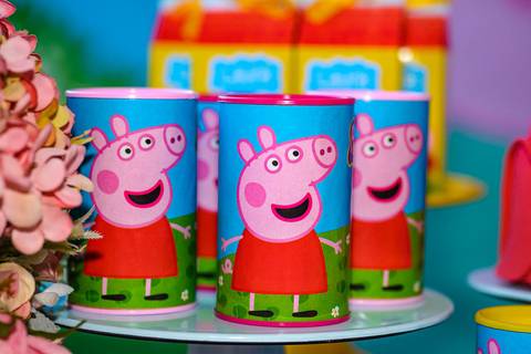 Aniversário Infantil  Laura 2 Anos  Evento Realizado CARAMELADA FESTA EM CASA BARRA MANSA - RJ'