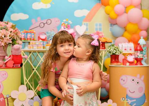 Aniversário Infantil  Laura 2 Anos  Evento Realizado CARAMELADA FESTA EM CASA BARRA MANSA - RJ'