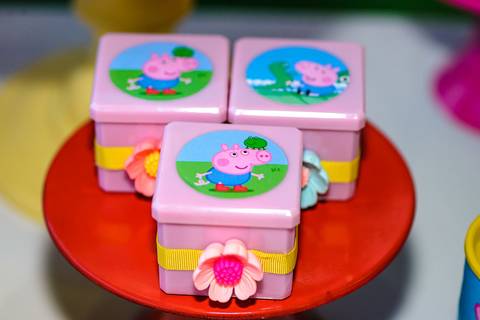 Aniversário Infantil  Laura 2 Anos  Evento Realizado CARAMELADA FESTA EM CASA BARRA MANSA - RJ'